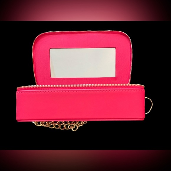 Valentino Garavani Pink Zipped Rectangular Hard-Case - Picture 6 of 8